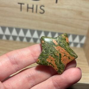 Unakite Star (UNC1)